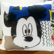 Подушка декоративная 40 x 40 Disney Offbeat2